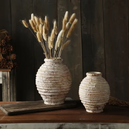 Bee Hive Design Vintage-style Flower Vase - Image 12