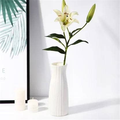 Modern Flower Vase with Embossed Design - Image 3