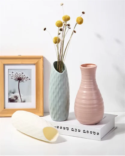 Modern Flower Vase with Embossed Design - Image 12