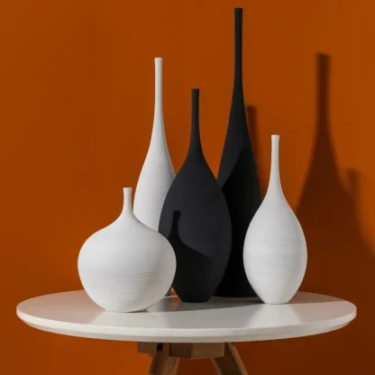 Minimalist Creative Thin Top Flower Vase - Image 7