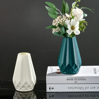 Geometric Carving Modern Flower Vase - Image 4