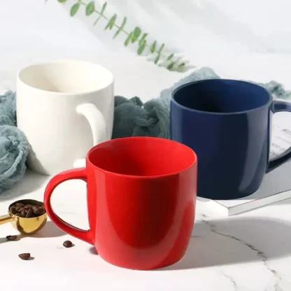 Simple Mug with Solid Color Design - Image 4