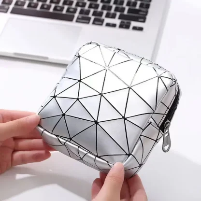 Portable Bag with Geometric Pattern