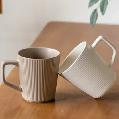 Solid Color Cups with Ripple Design