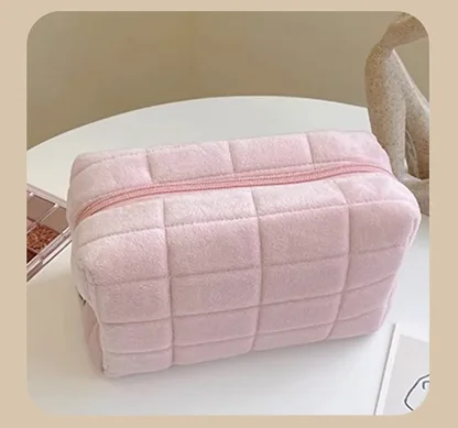Quilted Portable Toiletry Bag with Zip - Image 6